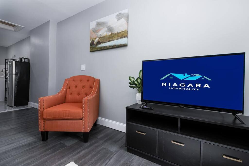 Cozy Micro Apartment, Minutes From Falls Niagara Falls Zewnętrze zdjęcie